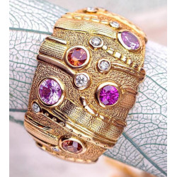 Diamond, Kalimantan Diamond, Kashmir Sapphire & Amethyst 22K Gold Ring