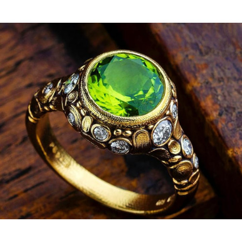 Kashmir Peridot & Diamond 22K Gold Ring